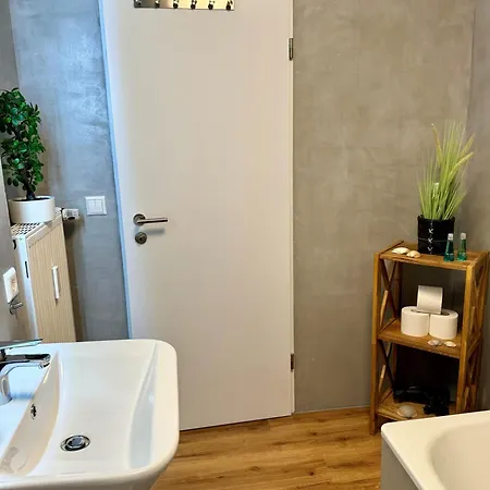 Traumhafte Am Stadtbrunnen Der Altstadt